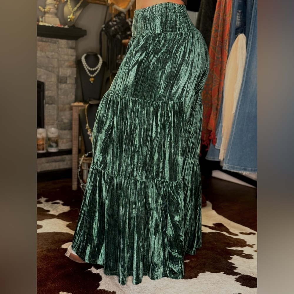 Green Velvet Wide-Leg Ruffle Pants - Picture 5 of 5